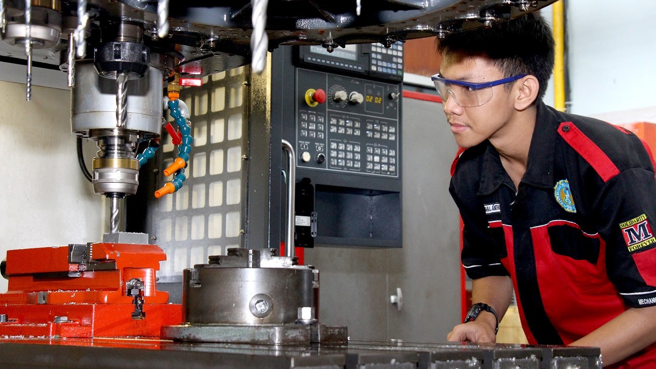 Daftar Kampus dengan Program Studi Teknik Mesin dengan Akreditasi Unggul di Indonesia