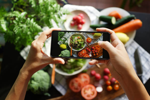 Menemukan Kelezatan Melalui Promosi di Rajakomen.com: Mengungkap Fenomena Review Makanan di Sosmed